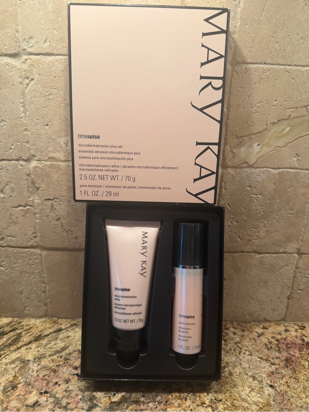 NWT Mary Kay TimeWise Microdermabrasion Plus Set - Pale Pink